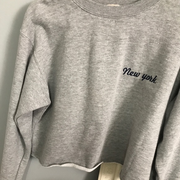 PacSun Tops - Cropped Sweatshirt